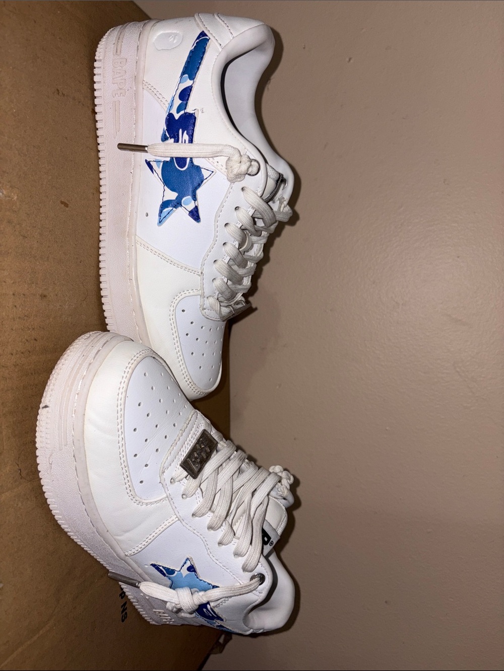 BAPE star White low-Sneakers with Blue Camo Star Accent-6.5 US